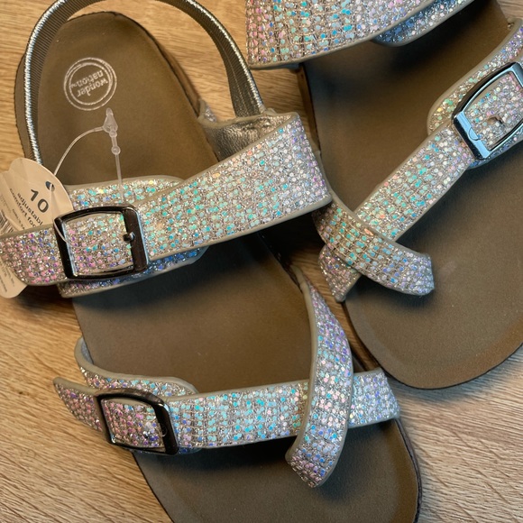 Children’s Sandals - Picture 3 of 8
